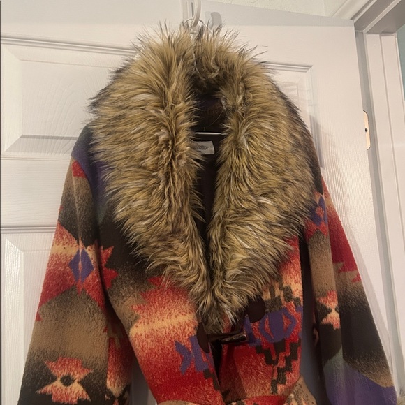 Tasha Polizzi Fur Trim Patterned Coat - Picture 4 of 8